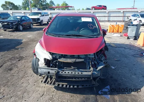 2015 Nissan Versa Note Sv z USA, uszkodzony, nr VIN 3N1CE2CPXFL449137